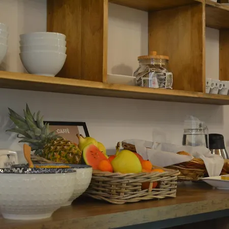 Casa Rossa Hostel Laveno-Mombello