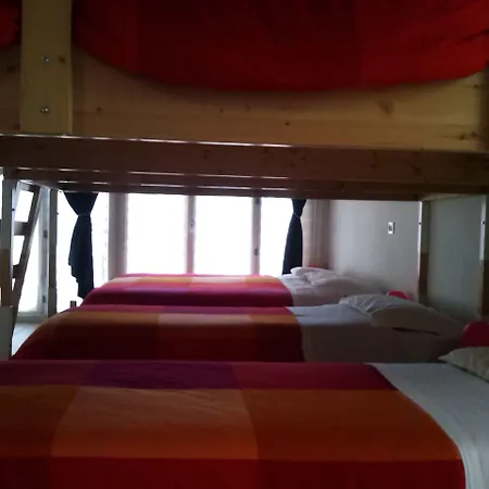 Casa Rossa Hostal *