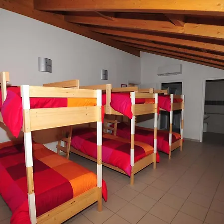 Casa Rossa Hostel Laveno-Mombello