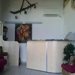 Hostel Casa Rossa Laveno-Mombello