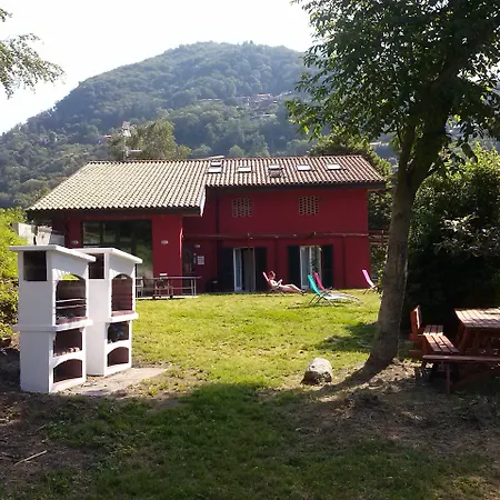 Casa Rossa Hostel Laveno-Mombello