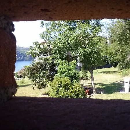 Casa Rossa Hostel Laveno-Mombello