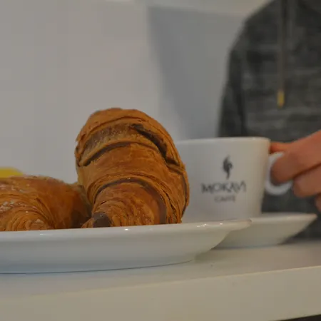 Casa Rossa Hostel Laveno-Mombello