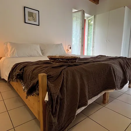 Casa Rossa * 라베노-몸벨로