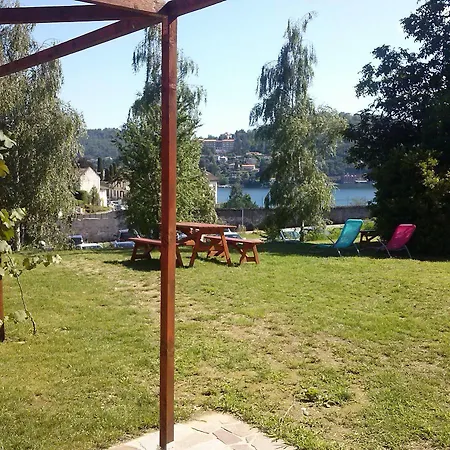 Casa Rossa Hostel *