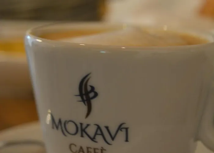 Casa Rossa Albergue Laveno-Mombello