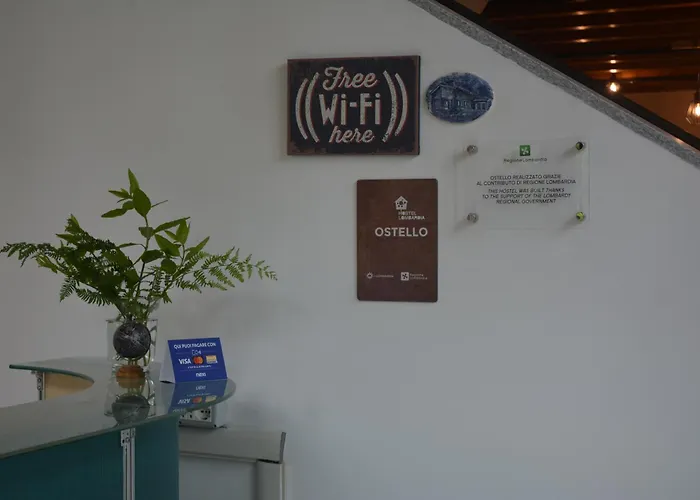 Casa Rossa Ostello *