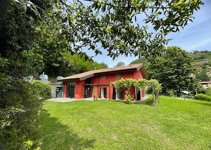 Casa Rossa Ostello *