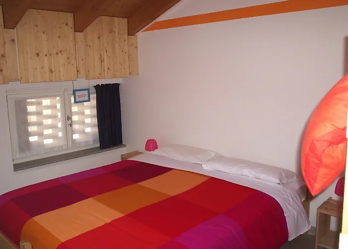 Albergue Casa Rossa Laveno-Mombello