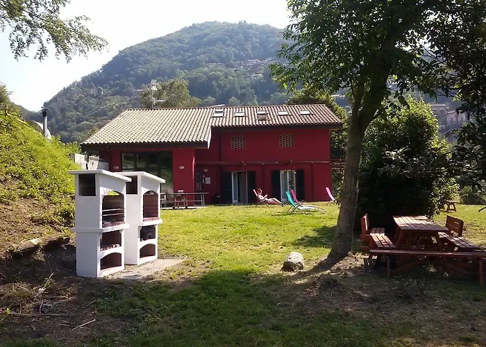 Casa Rossa Albergue Laveno-Mombello