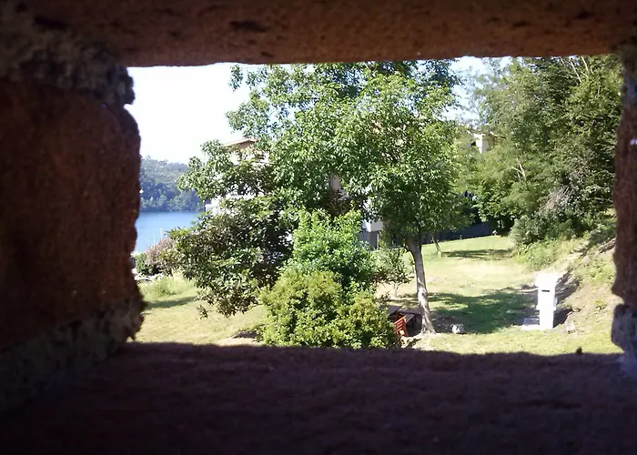 Casa Rossa Albergue Laveno-Mombello