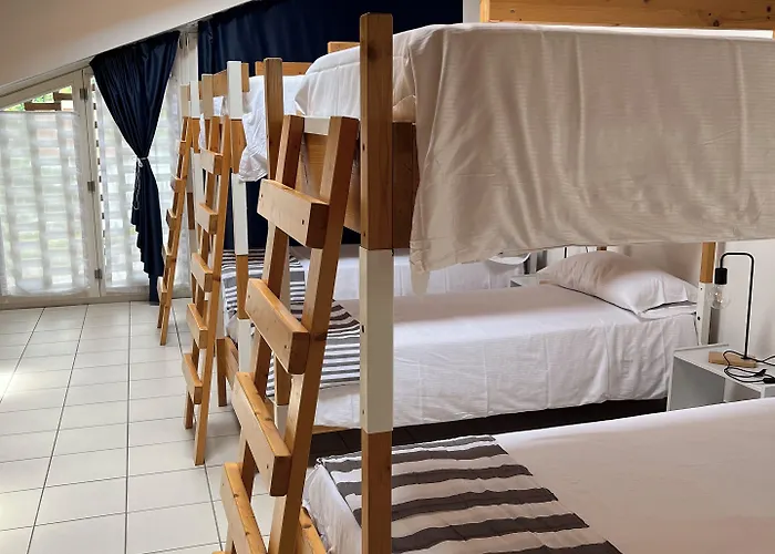 Casa Rossa Albergue *