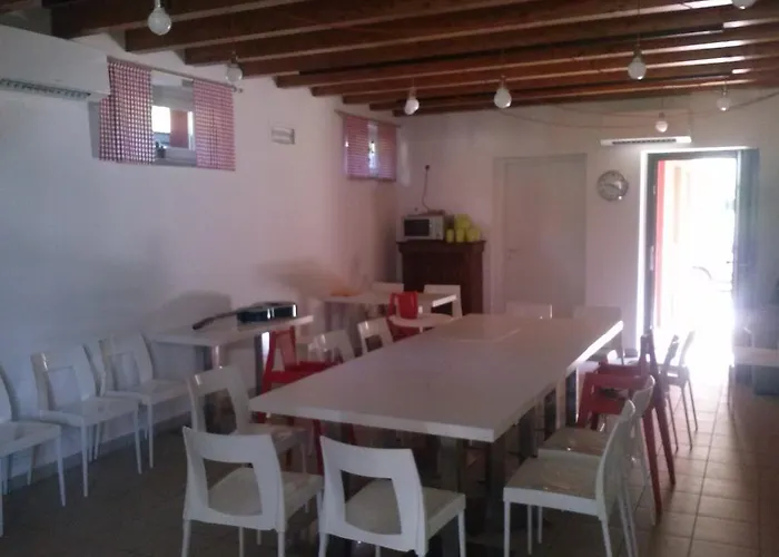 Ostello Casa Rossa *