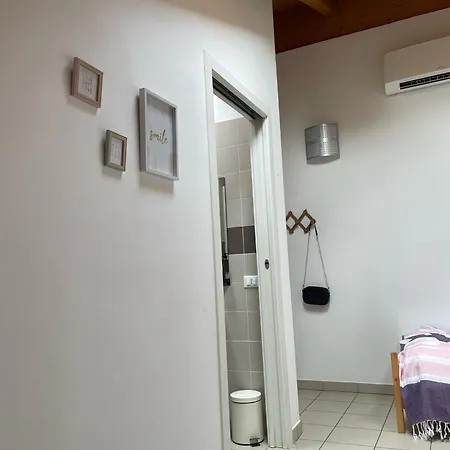 Casa Rossa Albergue Laveno-Mombello