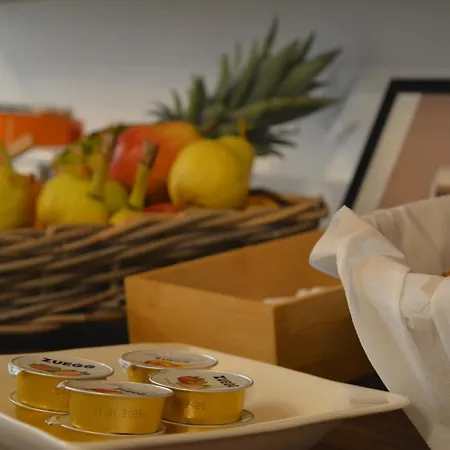 Casa Rossa Laveno-Mombello