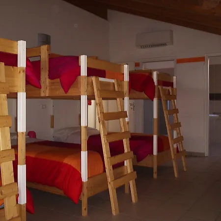 Casa Rossa Albergue