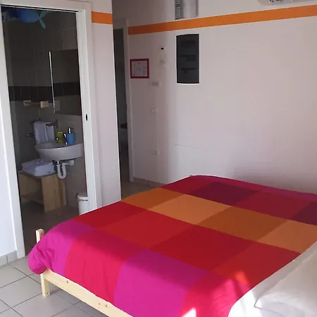 Casa Rossa Albergue *