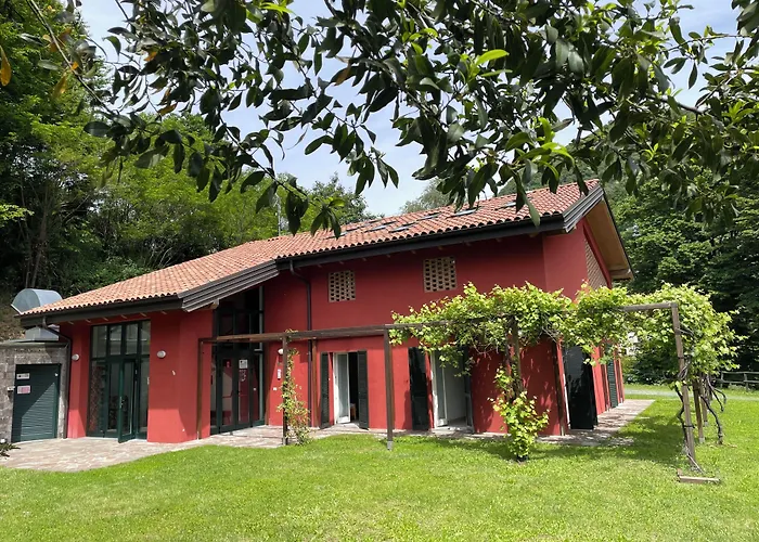 Casa Rossa * Laveno-Mombello